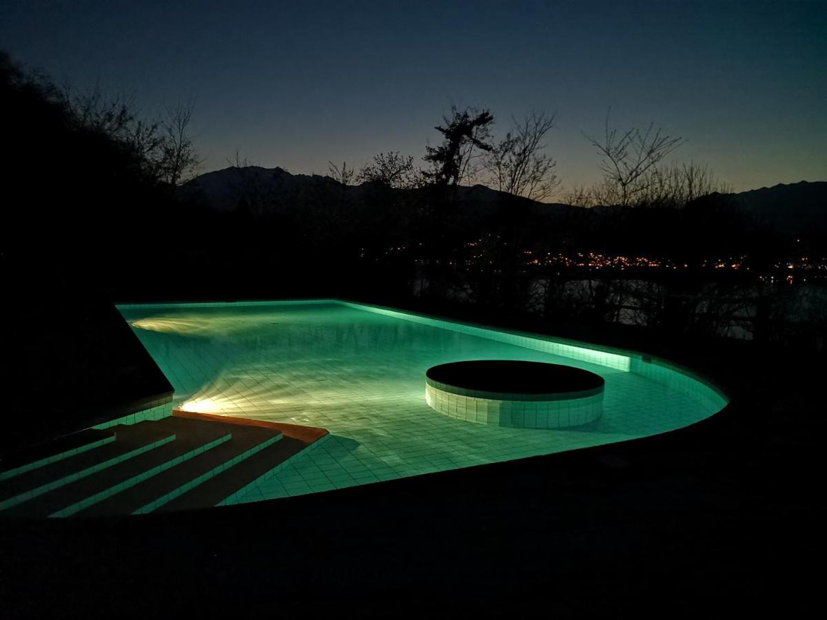 1 Zimmer Apartment Mit Seesicht Und Pool Gambarogno Exteriér fotografie