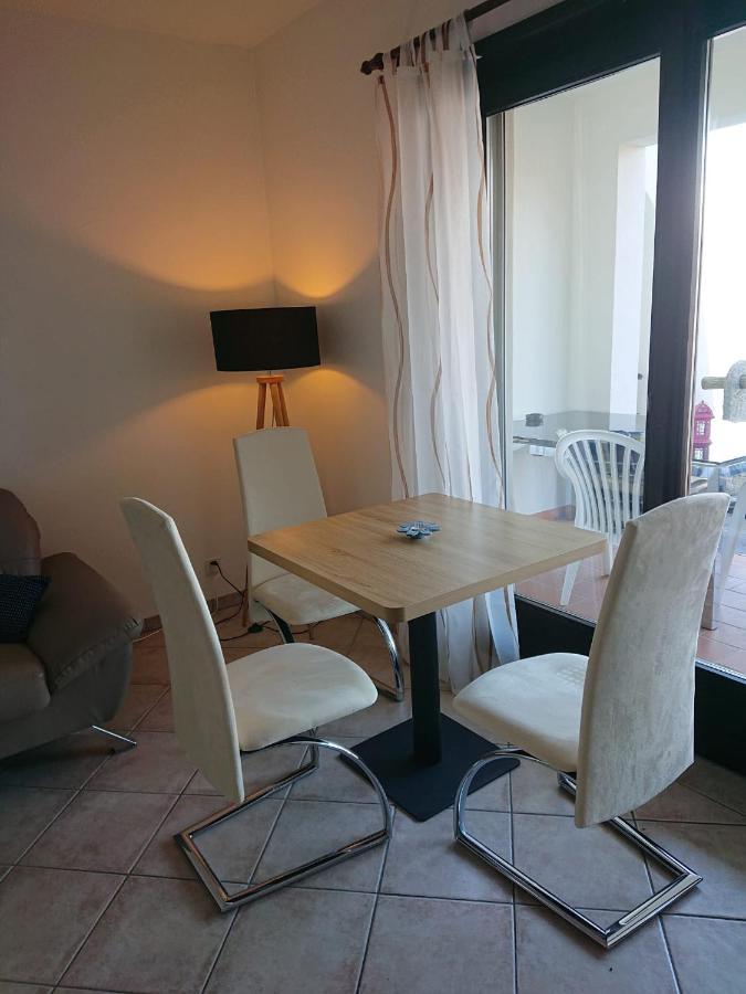 1 Zimmer Apartment Mit Seesicht Und Pool Gambarogno Exteriér fotografie